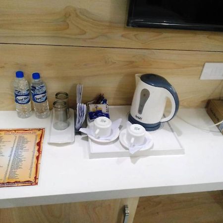 Hotel Ss Grand Lucknow Bagian luar foto