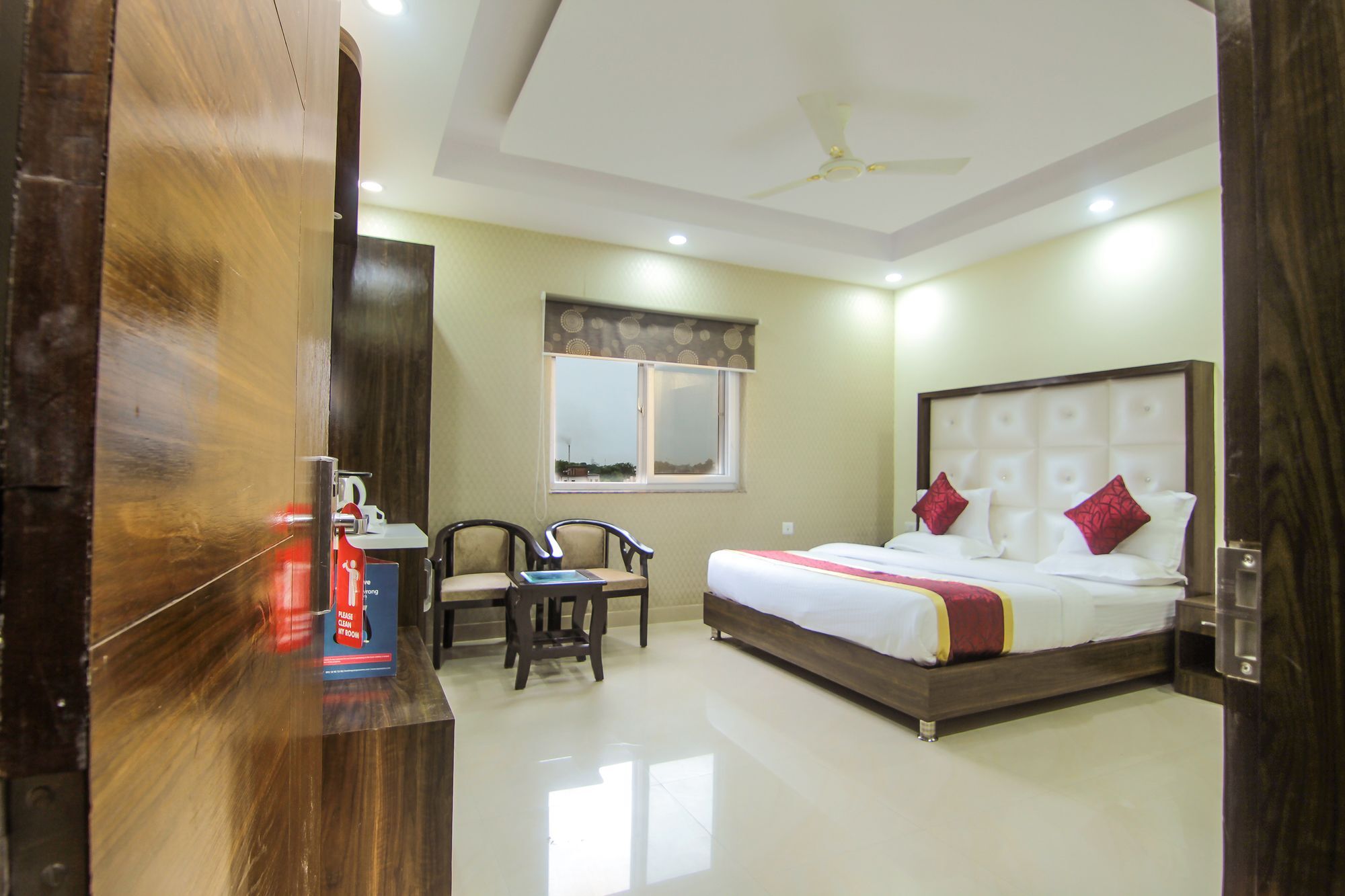 Hotel Ss Grand Lucknow Bagian luar foto